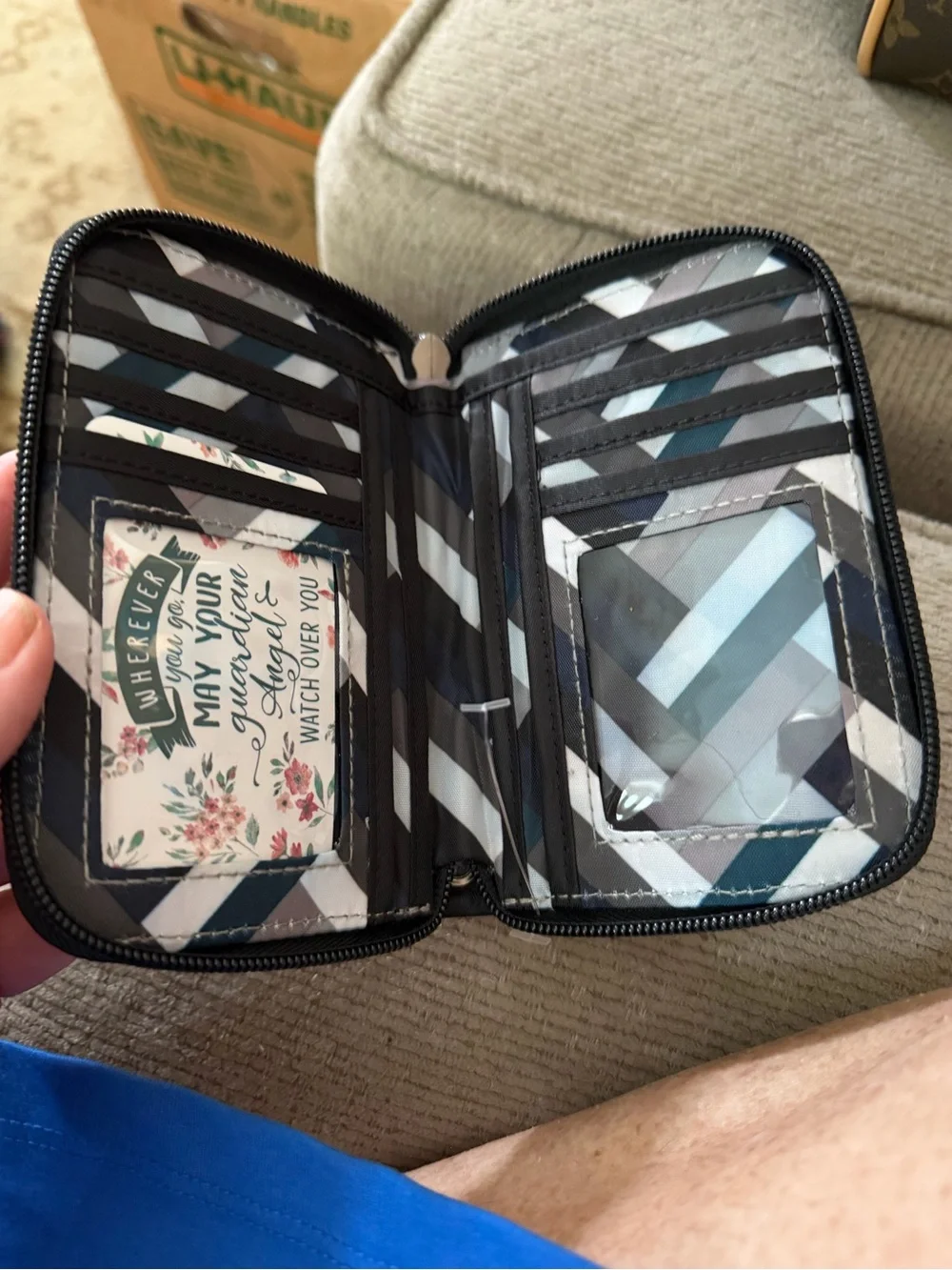 lug Chevron Zip-Around Card Wallet in Black, Gray,White, NWOT, missing strap